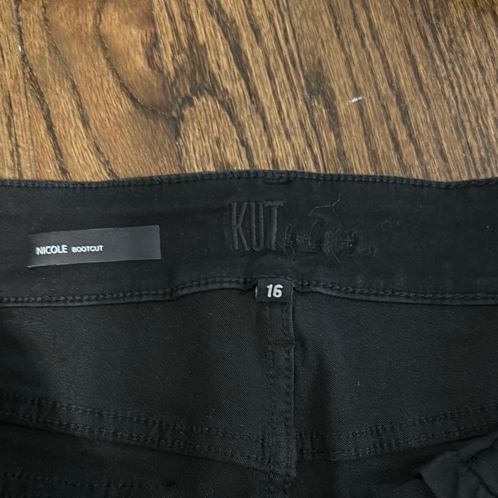 NWOT Kut From The Kloth Deep Black Nicole Bootcut Flare Jeans 16 - Picture 9 of 14